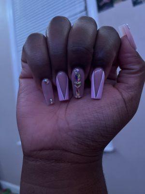 hand with acrylic nails