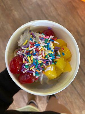 frozen yogurt Cookies and Cream Coffee Mango