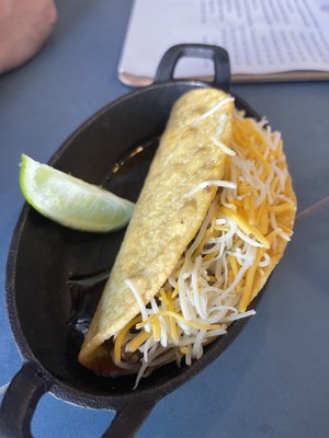 Gringo taco with just cheese, such a good taco!