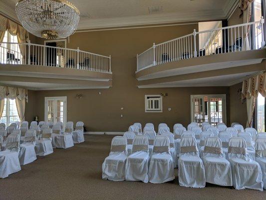 Inside the clubhouse. Second level. This part looks like a church sanctuary.