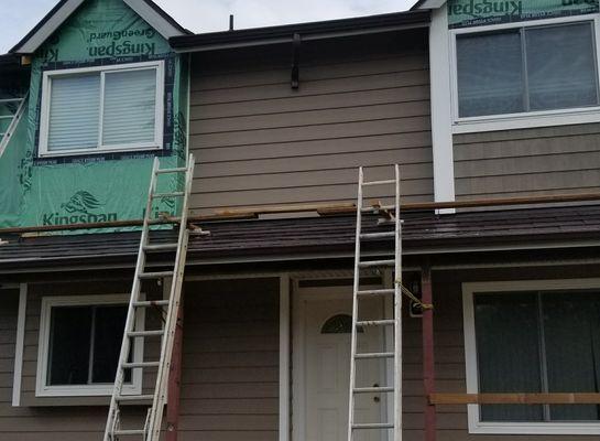 Vinyl siding repairs