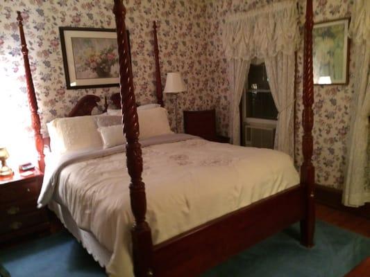 Bedroom at Main St B&B