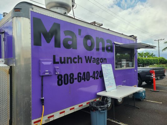 Ma'ona lunch wagon. Grrrreat burgers on Saturday at Sears parking lot. Come and get em!!!