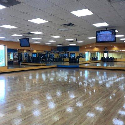 We offer group exercise classes. Find our class schedule here: http://fitnessconnection.com/clubs/greenville/#calendar-classes