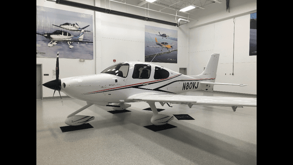 Apogee's Cirrus SR20