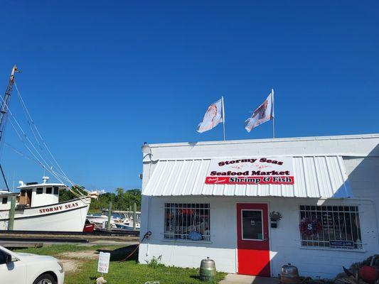 Stormy Seas Seafood Market specializes in Fresh Local SHRIMP.