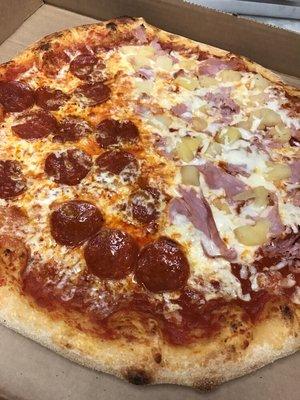 Half Pepperoni : Half Hawaiian