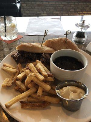 Prime rib sandwich