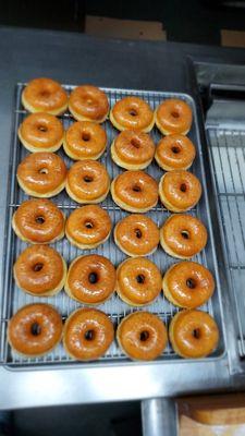 We made fresh donuts every morning . Please come and enjoy our fresh and soft.  Thanks all our customers.