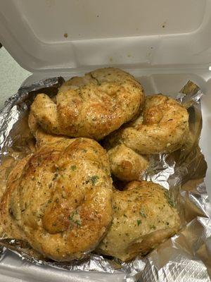 Garlic knots