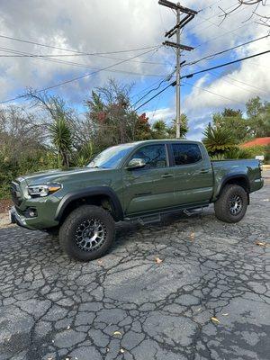 This 22' Toyota Tacoma is clean and ready to go.