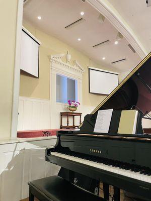 A view from the piano and the Baptistry