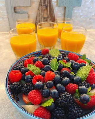 Mixed Berries, Fresh Squeezed Orange Juice