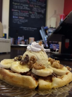 Dulce Classico Mix on a waffle