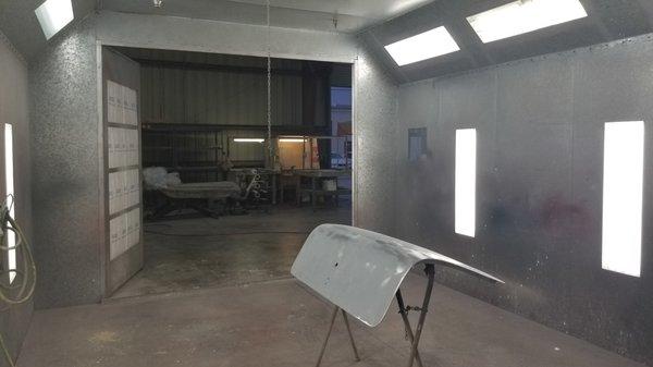 Spray booth