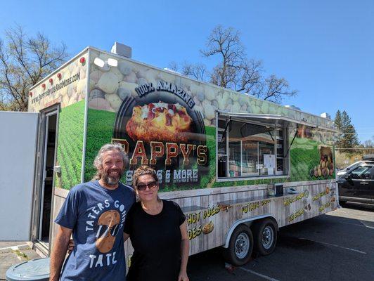 Food truck with the owners Mark and Tommie