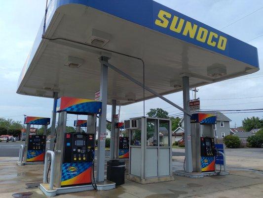 Sunoco is an asset to Newton Falls, offering a full service attendant on duty .... Pumping gasoline, cleaning your vehicle's windows etc!