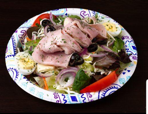 Chef Salad with Smoked turkey, ham and cheese