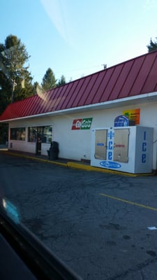 Convirnce store attached to the gas station