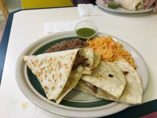 Azada Quesadilla