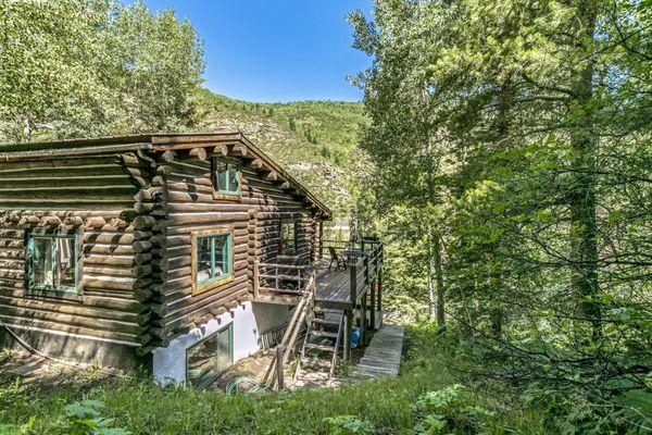 Classic Log Cabin 2bed/2bath+loft for $674,000. Please contact me for more information.  970 390-0705 or RobFromVail@Gmail.com