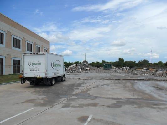 Q Recycling & Construction Services