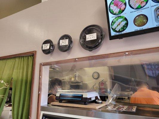 Different sizes of their Poke bowl. Ono.. and there's Mr. & Ms. Choi