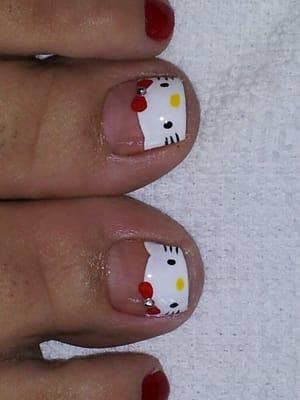 hello kitty nails