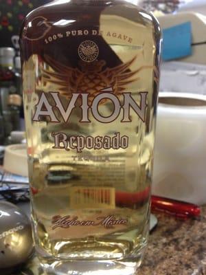 Aviòn resposado tequila