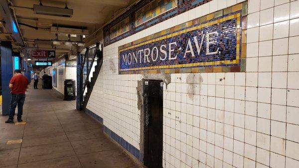 Montrose Avenue L Subway