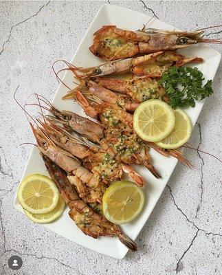 Queen garlic prawns (Shrimp)