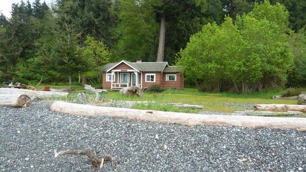 Sleepy Hollow, one of our vintage 1930's craftsman style cottages, right on the shore