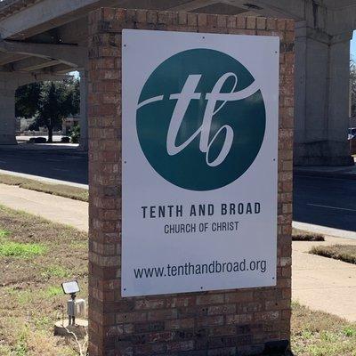 Sign for the Tenth and Broad Church of Christ in Wichita Falls, Texas.