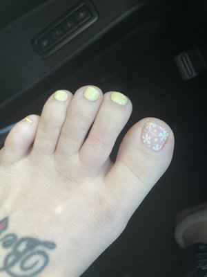 Spring Gel pedicure