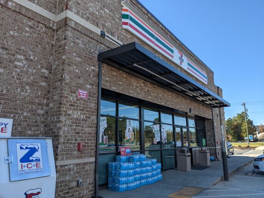 7-Eleven, 2020 Doby's Bridge Road, Fort Mill