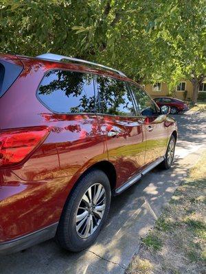 Nissan Pathfinder came in for a Regular Wash