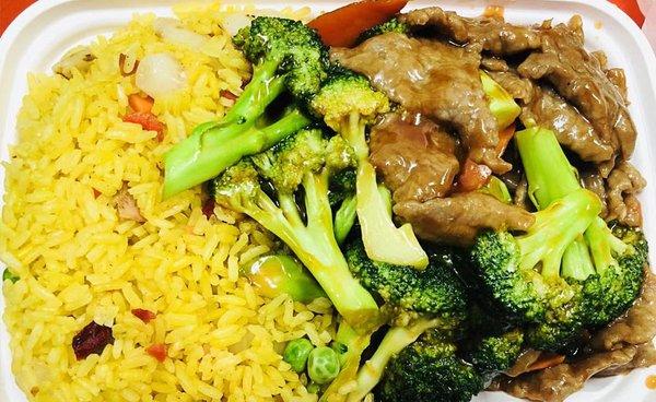 97. Beef Broccoli w/ Pork Fried Rice