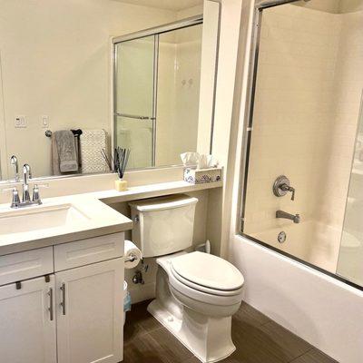 2bed/2bath. 1st time clean. Marina del Rey/Los Angeles, CA.