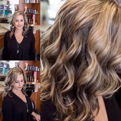 Always love working with Lindsay! Blonde highlights w balayaged metallics