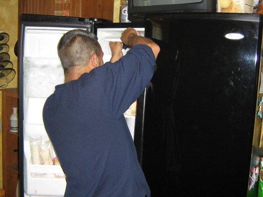 refrigerator &ice maker repairs