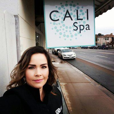 Bienvenidos, I am Kami Palmer and I will be helping at Cali Spa and Skincare.