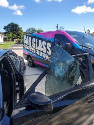 BROKEN WINDOW ??? 
CALL US  FOR A  SAME DAY SERVICE