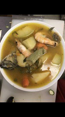 Fish and shrimp soup with vegetables