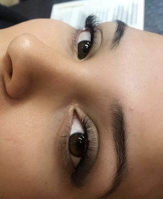 Natural volume lash extensions