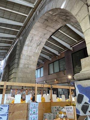 The entrance, under the Manhattan Bridge