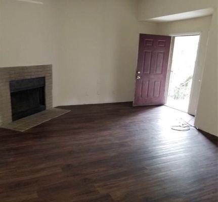 Hardwood & tile flooring in some units