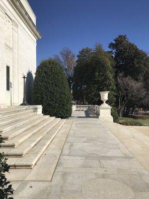 Beautiful building across the street from the Lincoln Memorial.