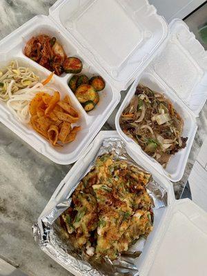 Banchan-jap chae- and seafood pancake