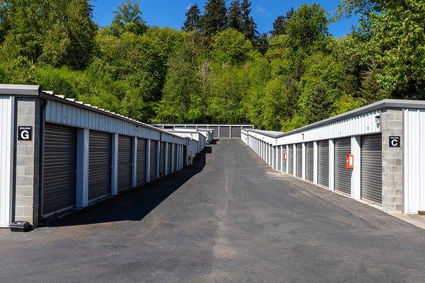 Exterior Units at Glacier West Self Storage at 8025 Pacific Hwy E, Tacoma, WA, 98422