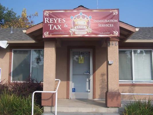 Reyes Tax & Immigration Services